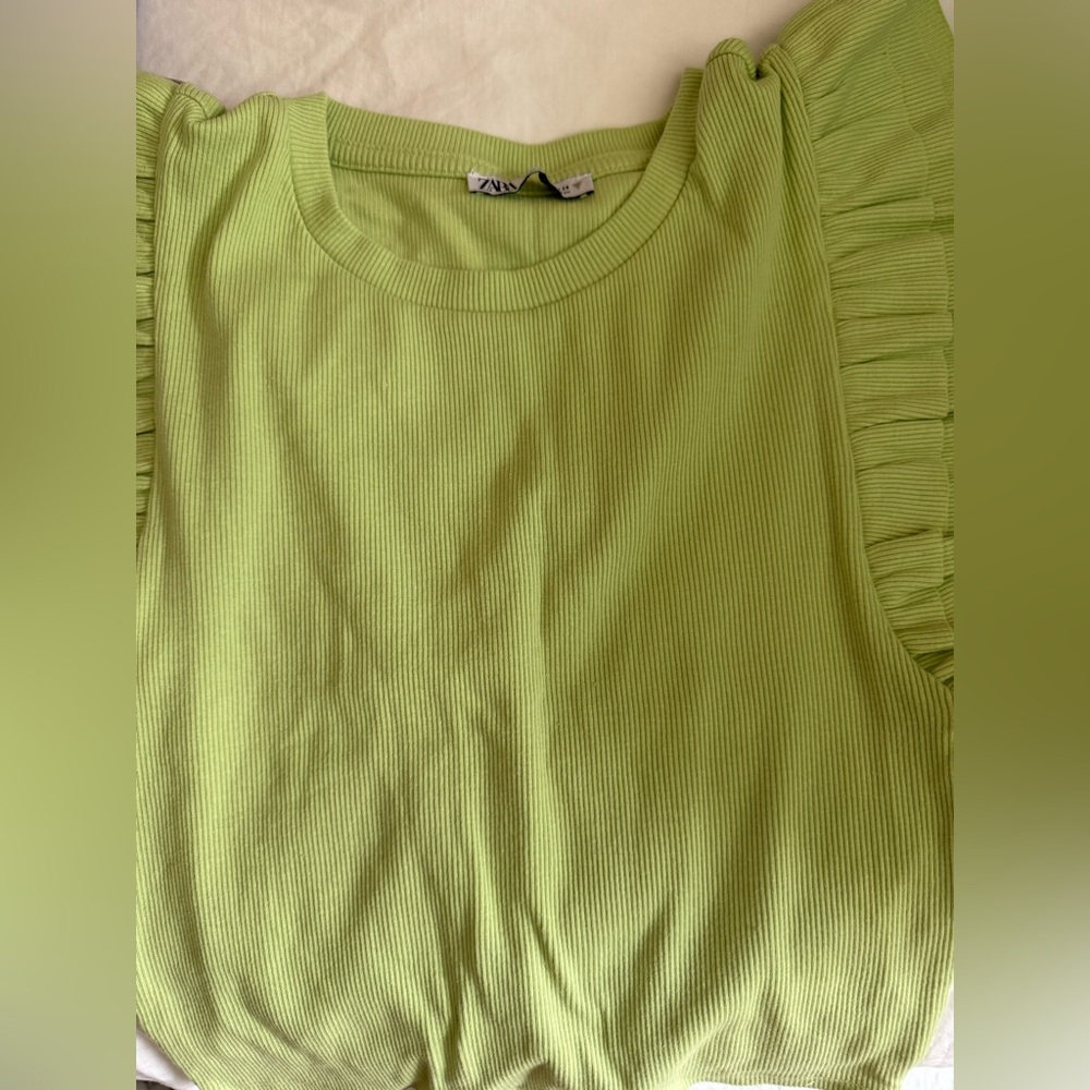 Zara Green Ruffled Sleeveless Tank Top